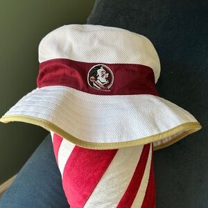 Zephyr FSU bucket hat with logo Sm/MED NWOT Florida State Seminoles white garnet